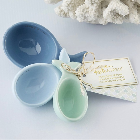 COPY - Brand New in Box Kate Aspen Ceramic Whale Shaped Set Below $30 Retail - Picture 3 of 4